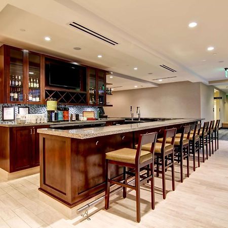 Hilton Garden Inn Woodbridge Ngoại thất bức ảnh